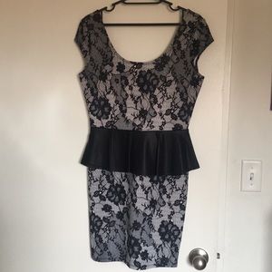 Black and White Floral Print Peplum Dress